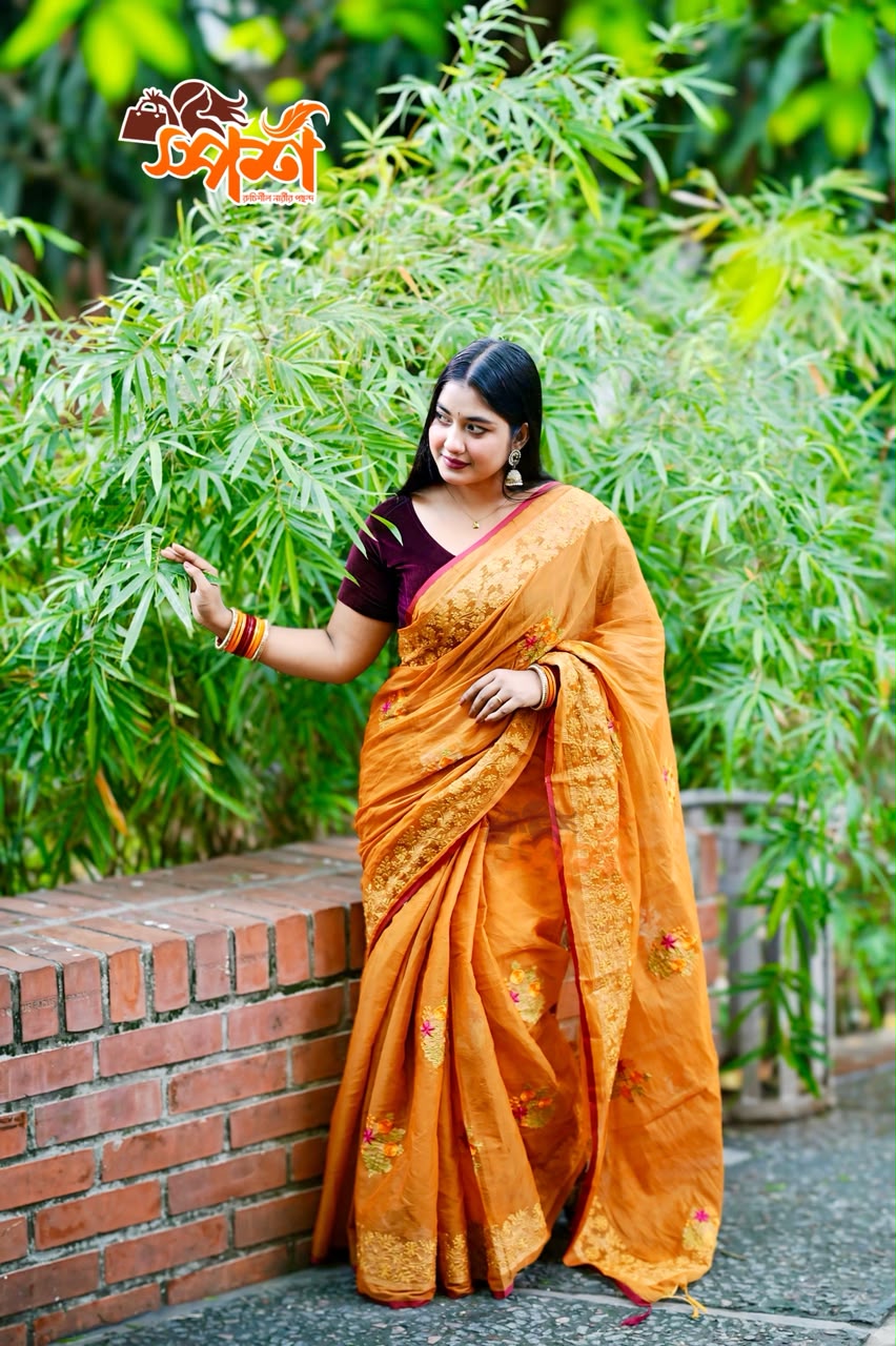 সেমি মসলিন শাড়ি