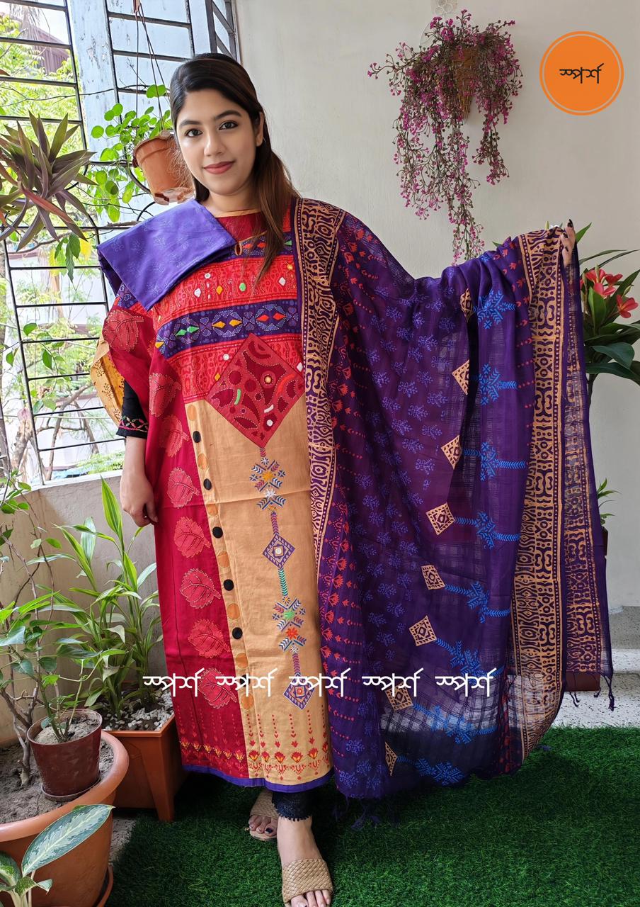 💠 ১০০% সূতি বুটিক থ্রী- পিছ (টাইডাই বাটিক, স্কিন- ব্লক & সুতার কাজ করা)💠