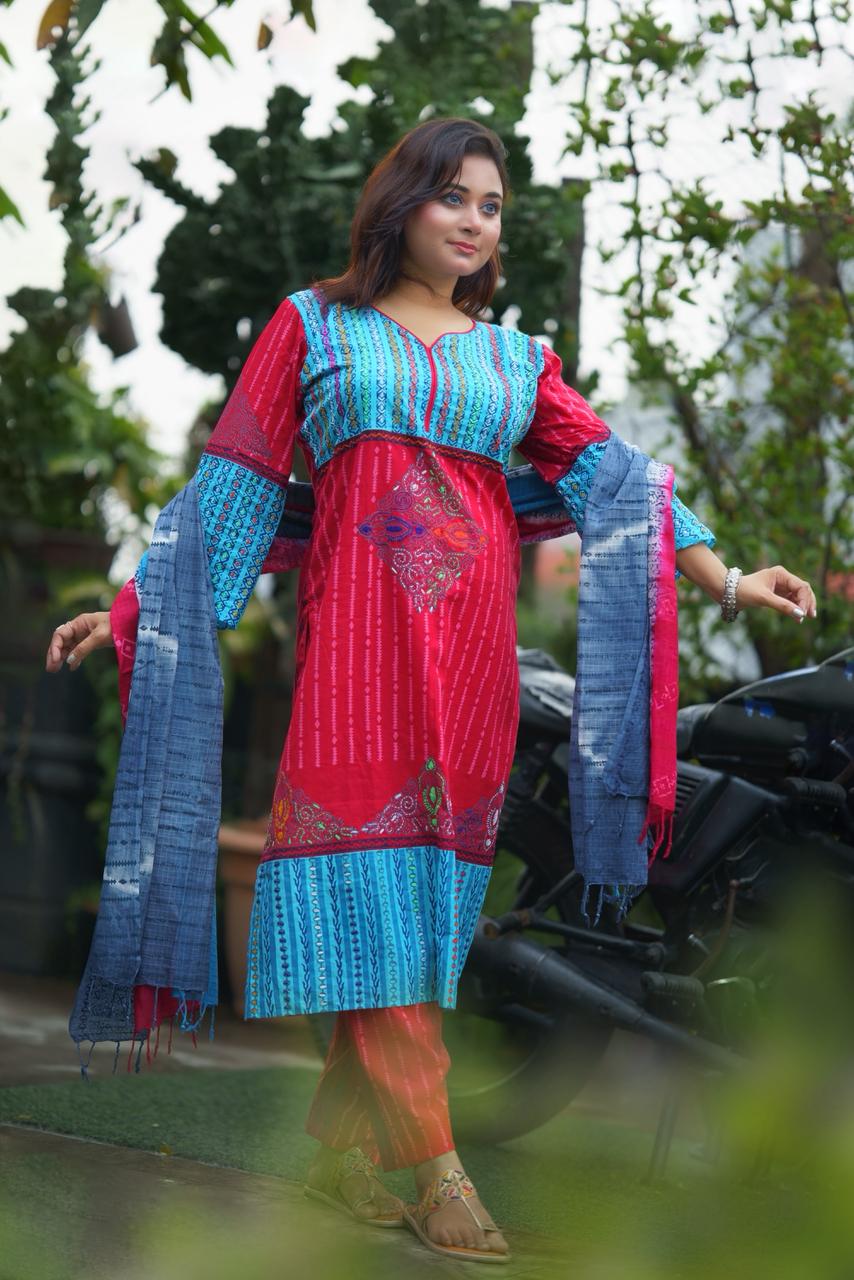 ম্যাজেন্টা মেঘ- বুটিক থ্রী- পিছ