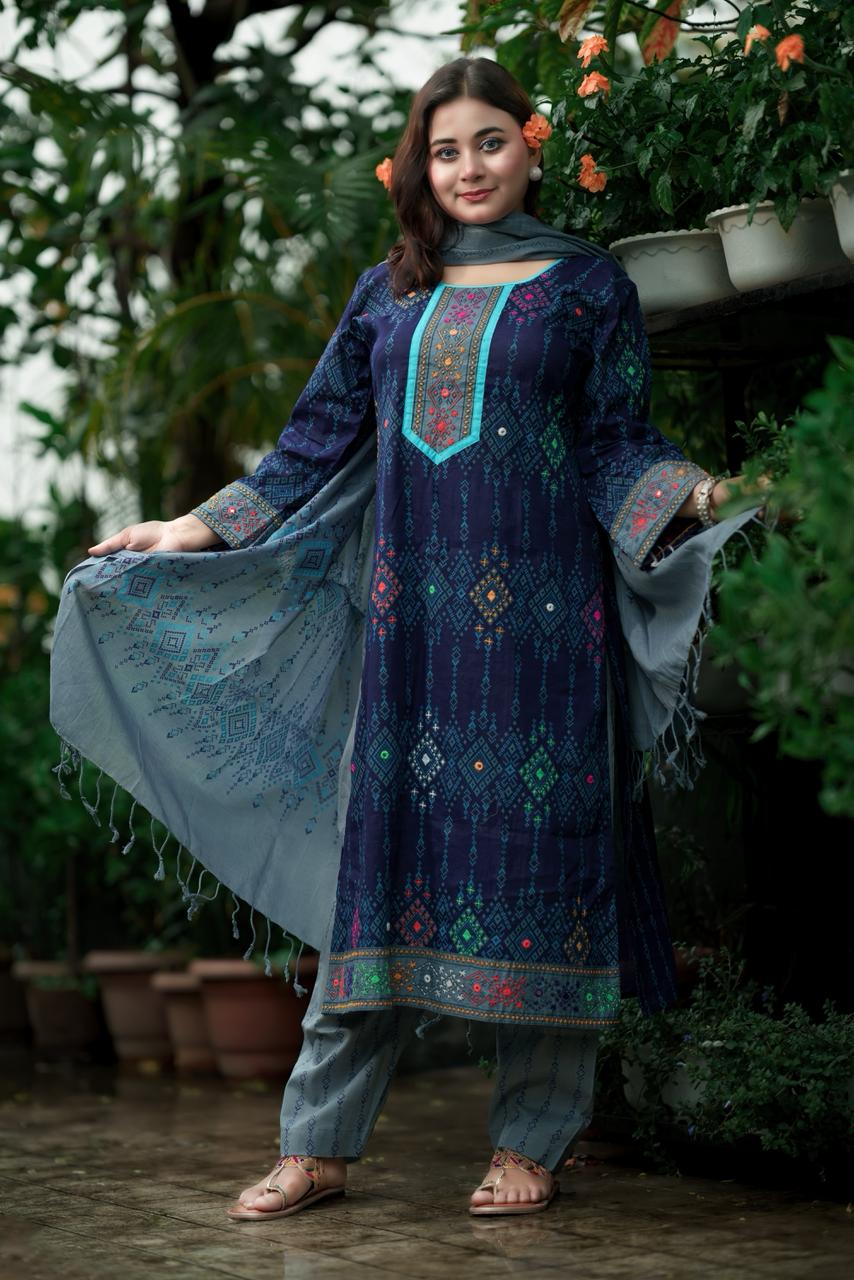 নীলাম্বরী বুটিক থ্রী- পিছ